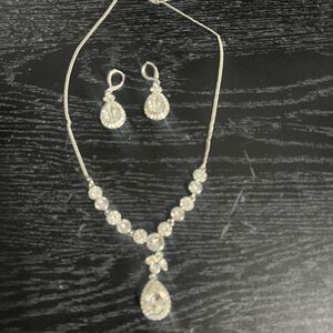 Elegant Silver Necklace and Earring Set